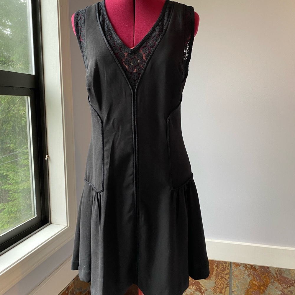 W118 black dress